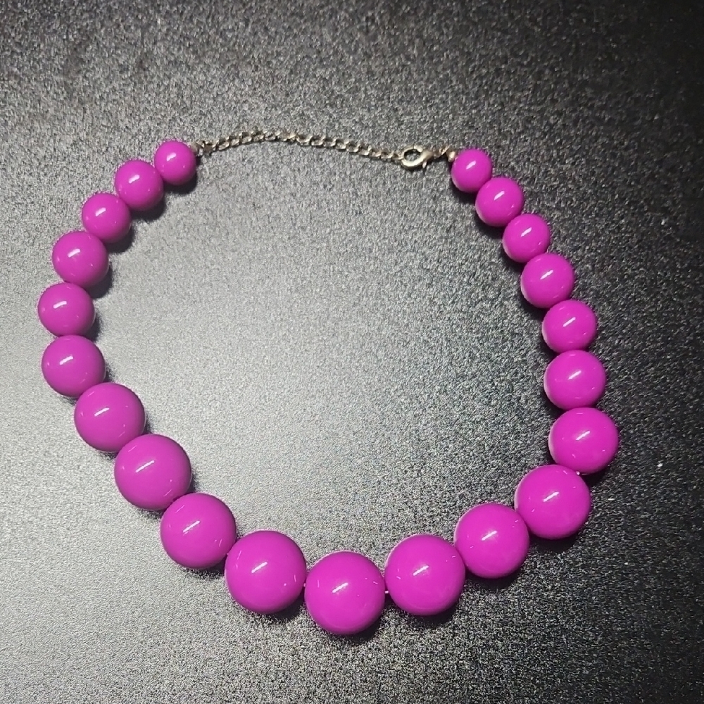 🟢Vibrant Purple Beaded Necklace🟢